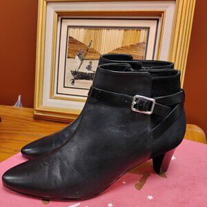 Cole Haan Black Leather & Suede Ankle Boots | Size 7B | Buckle Detail | Low Heel